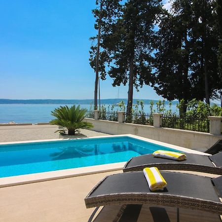 Villa Beachfront Sea Palace Kaštela Exteriér fotografie