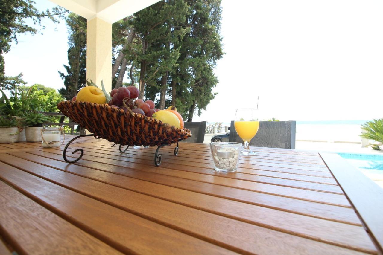 Villa Beachfront Sea Palace Kaštela Exteriér fotografie