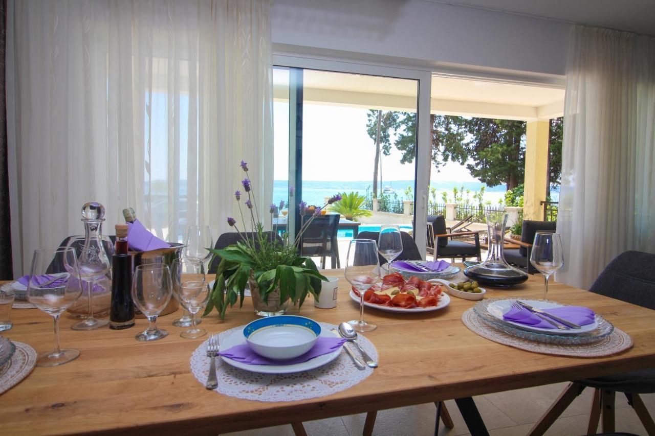 Villa Beachfront Sea Palace Kaštela Exteriér fotografie
